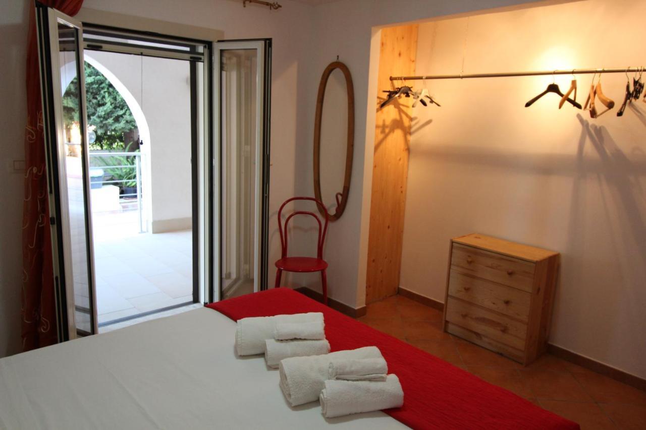 Ferienwohnung Anthiros Affitti Brevi Arenella  Exterior foto